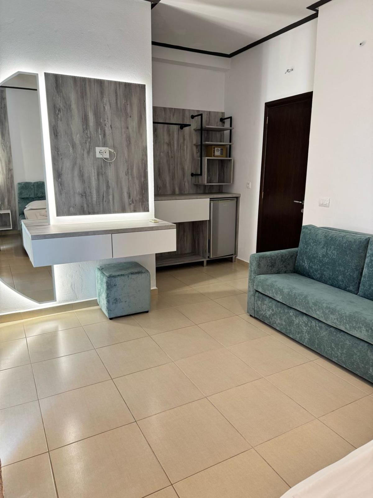 Villa Shehu Ksamil Rom bilde